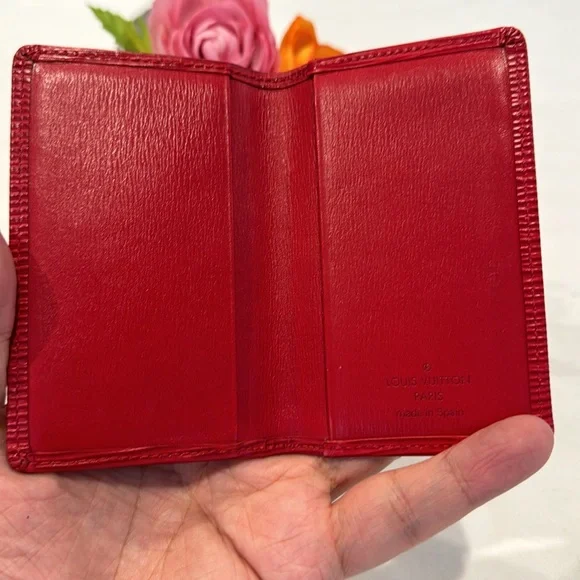 Authentic Louis Vuitton card case - Picture 3 of 6